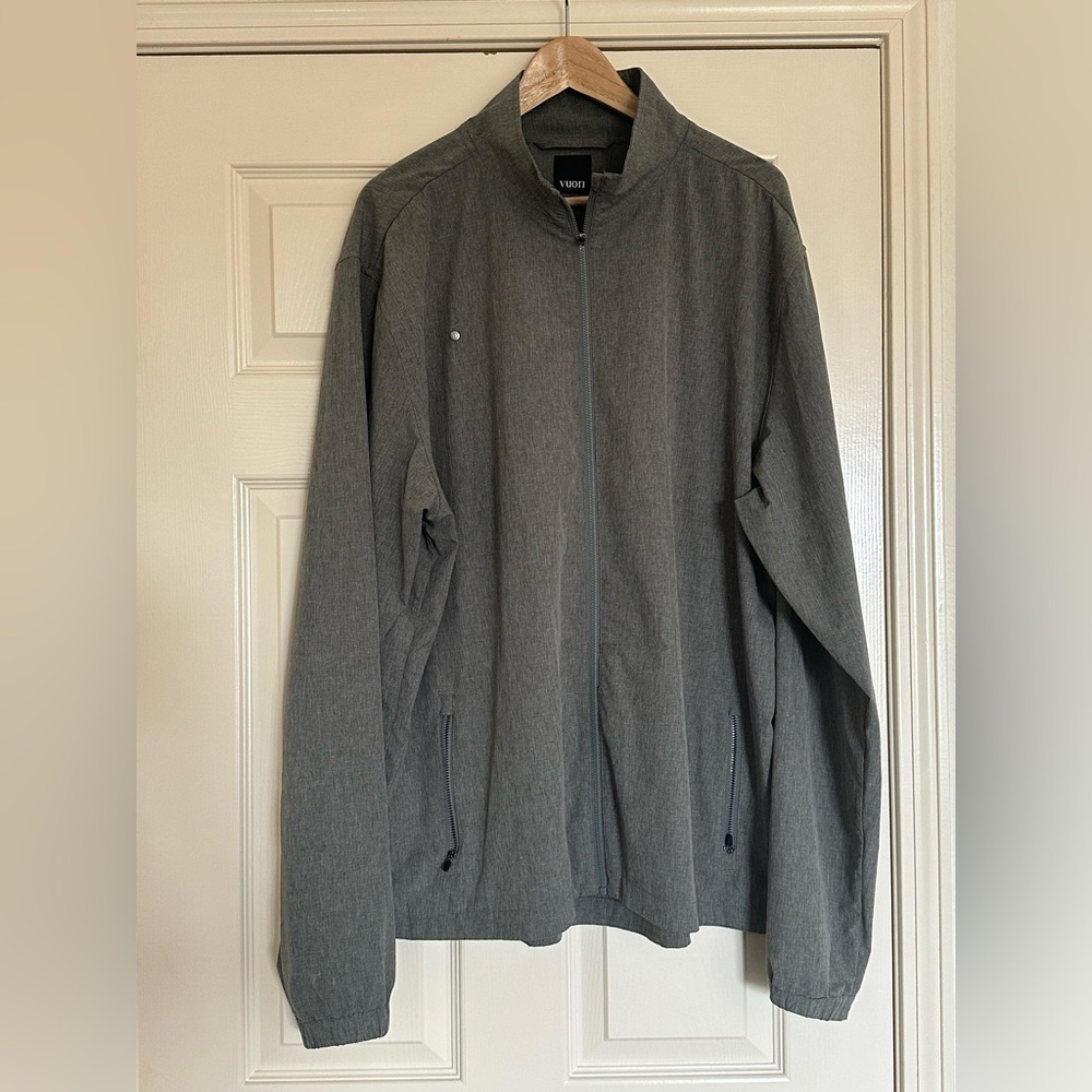 Vuori Men’s Venture Track Jacket in Gray. XXL.